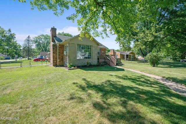 5905 Livingston Drive, Toledo, OH 43613