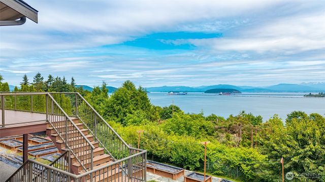 4115 Mitchell Drive, Anacortes, WA 98221
