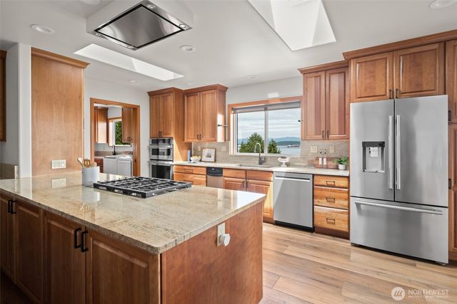 4115 Mitchell Drive, Anacortes, WA 98221
