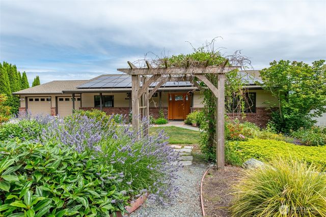 4115 Mitchell Drive, Anacortes, WA 98221