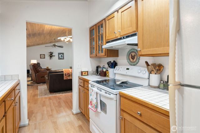 662 E Portage Road, Shelton, WA 98584