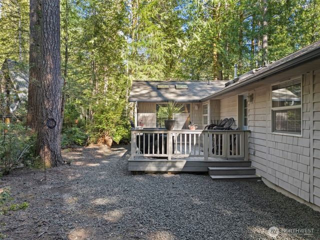 662 E Portage Road, Shelton, WA 98584