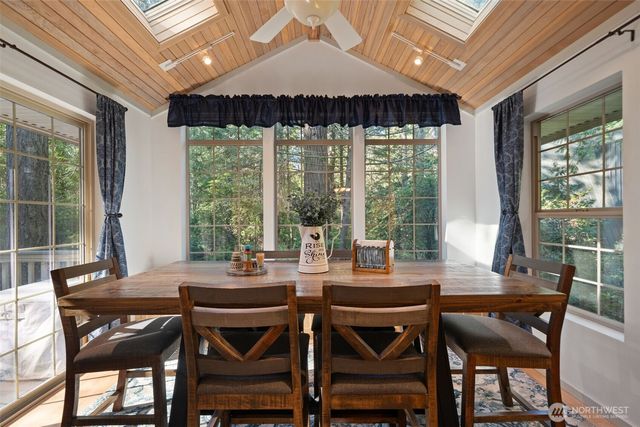 662 E Portage Road, Shelton, WA 98584