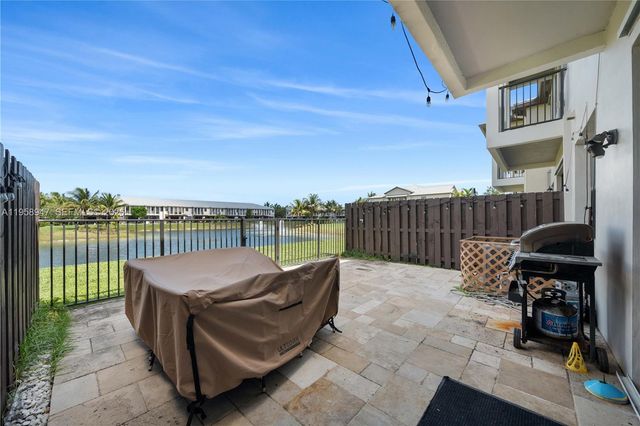 6005 NW 104th Path 6005, Doral, FL 33178