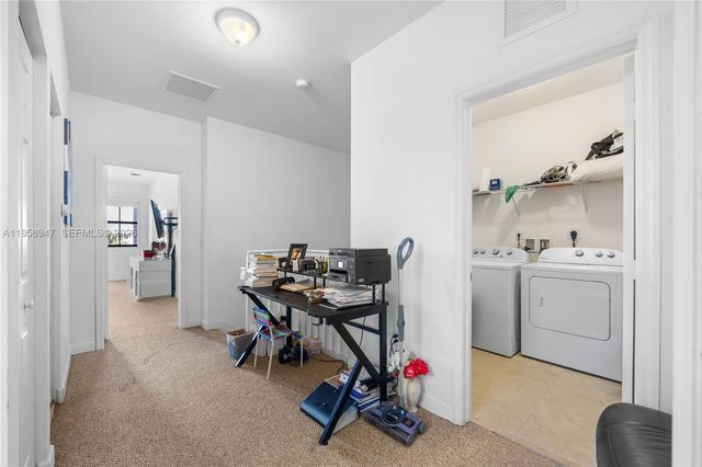 6005 NW 104th Path 6005, Doral, FL 33178