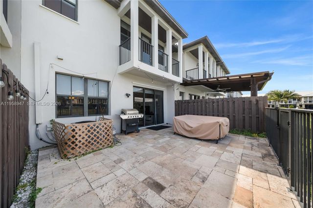 6005 NW 104th Path 6005, Doral, FL 33178