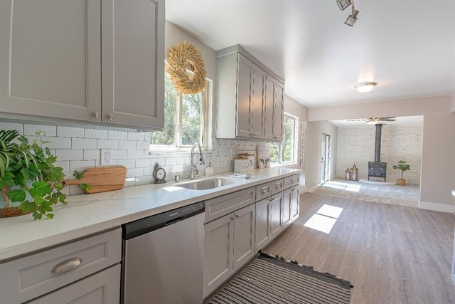 6200 Green Valley Rd, Placerville, CA 95667