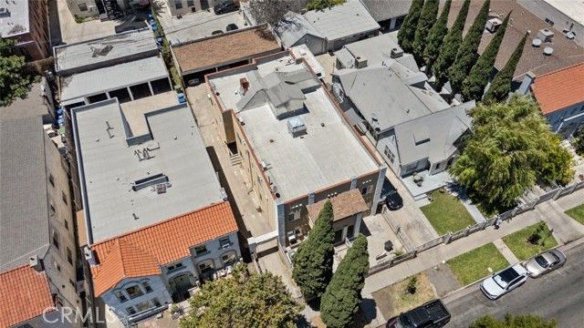 737 N Ridgewood Place, Los Angeles, CA 90038