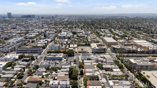 737 N Ridgewood Place, Los Angeles, CA 90038