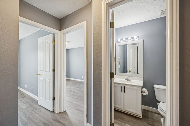 306 Arapaho Dr, Murfreesboro, TN 37128