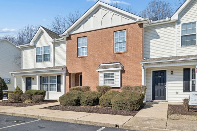306 Arapaho Dr, Murfreesboro, TN 37128