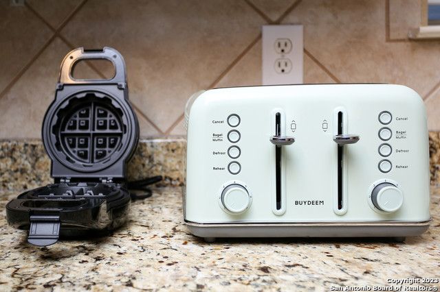 6014 Wood Pass, San Antonio, TX 78249