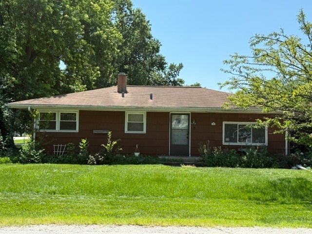 6100 Pershing Avenue, Downers Grove, IL 60516
