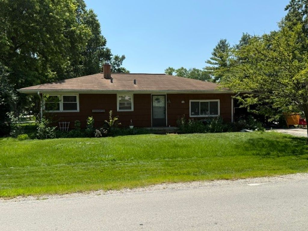 6100 Pershing Avenue, Downers Grove, IL 60516