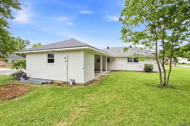 10047 Chanadia Dr, Baton Rouge, LA 70810