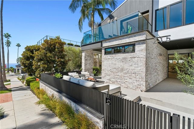 215 Goldenrod, Corona Del Mar, CA 92625