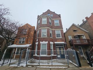 2532 S ALBANY Avenue 2, Chicago, IL 60623