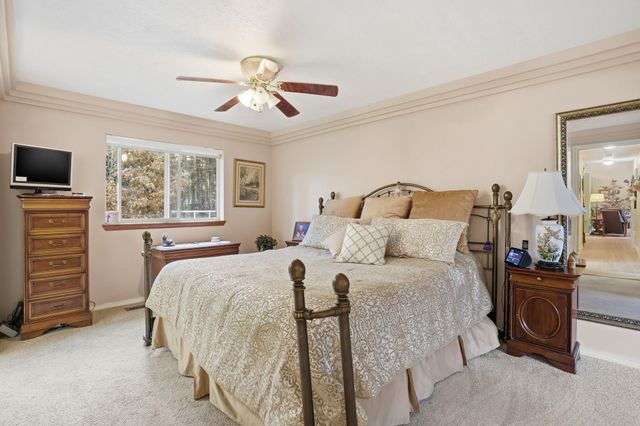 7407 W Ridgecrest Ave, Nine Mile Falls, WA 99026