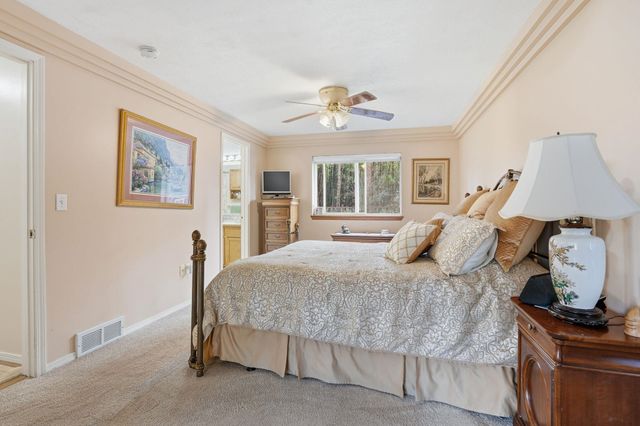 7407 W Ridgecrest Ave, Nine Mile Falls, WA 99026