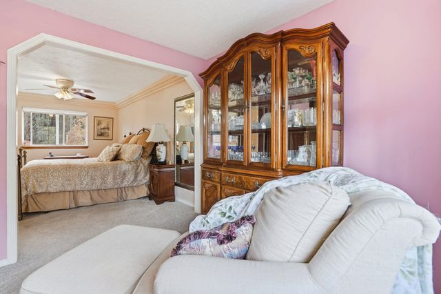 7407 W Ridgecrest Ave, Nine Mile Falls, WA 99026