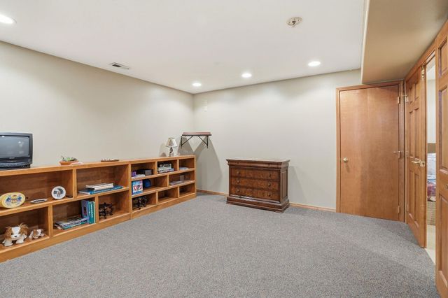 7407 W Ridgecrest Ave, Nine Mile Falls, WA 99026