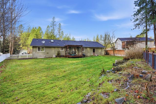 7407 W Ridgecrest Ave, Nine Mile Falls, WA 99026