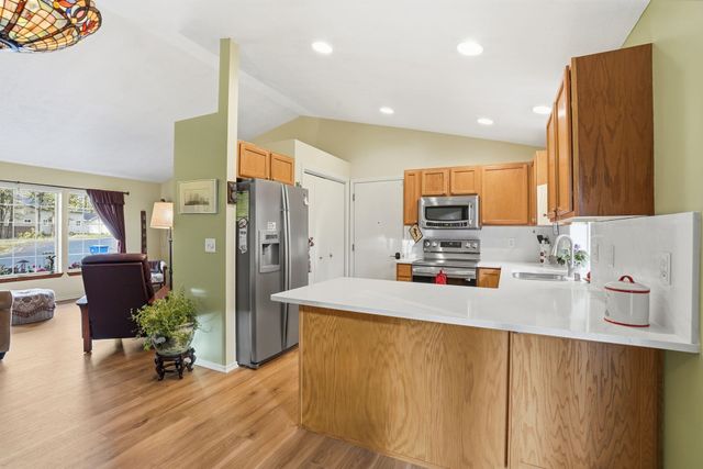 7407 W Ridgecrest Ave, Nine Mile Falls, WA 99026