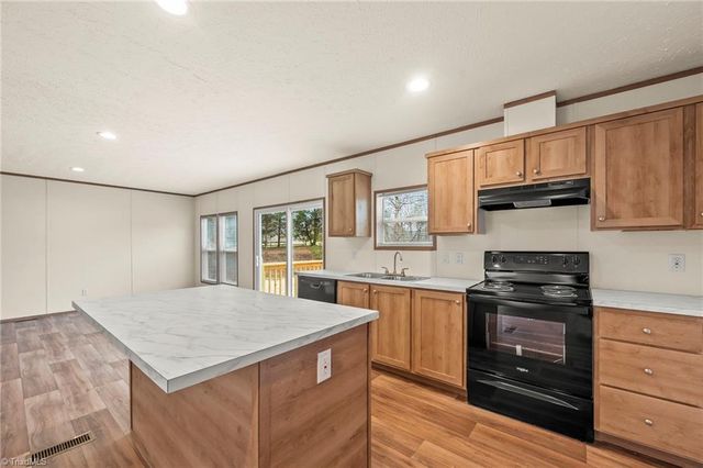 268 Old Thomasville Road, Winston-salem, NC 27107