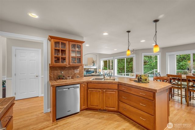 14027 SE 278th Street, Kent, WA 98042