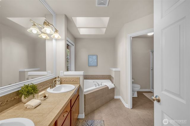14027 SE 278th Street, Kent, WA 98042