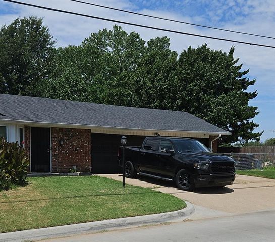 12217 Greystone Terrace, Oklahoma City, OK 73120