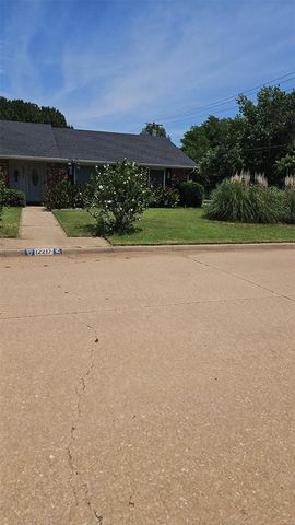 12217 Greystone Terrace, Oklahoma City, OK 73120