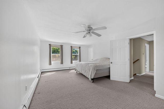 21 Sefton Drive, Bristol, RI 02809