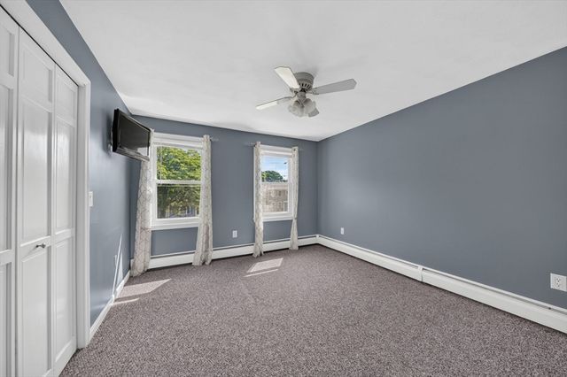 21 Sefton Drive, Bristol, RI 02809