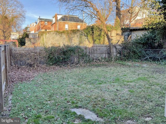 5308 CUMBERLAND ST, Capitol Heights, MD 20743