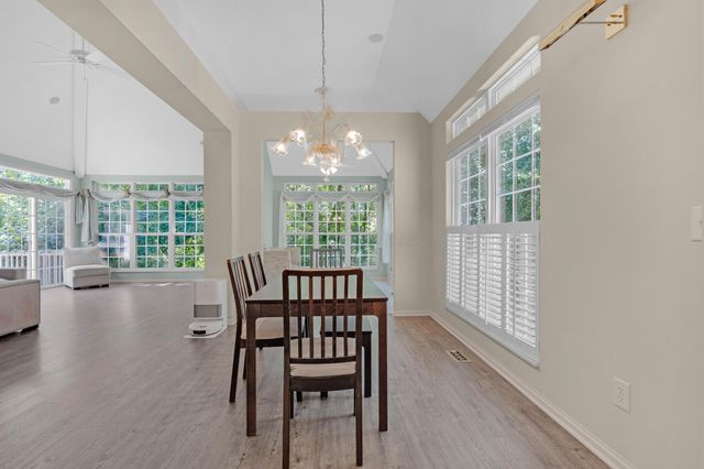 7346 Deer Valley Crossing, Powell, OH 43065