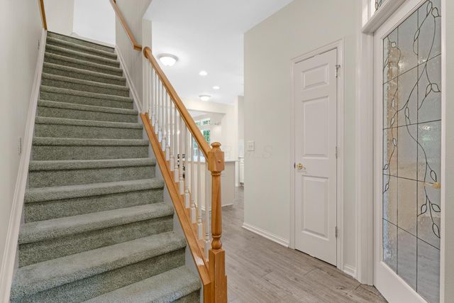 7346 Deer Valley Crossing, Powell, OH 43065