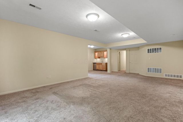 7346 Deer Valley Crossing, Powell, OH 43065