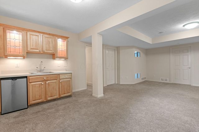 7346 Deer Valley Crossing, Powell, OH 43065