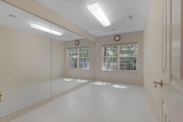 7346 Deer Valley Crossing, Powell, OH 43065