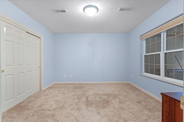 7346 Deer Valley Crossing, Powell, OH 43065