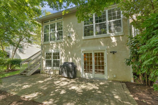 7346 Deer Valley Crossing, Powell, OH 43065