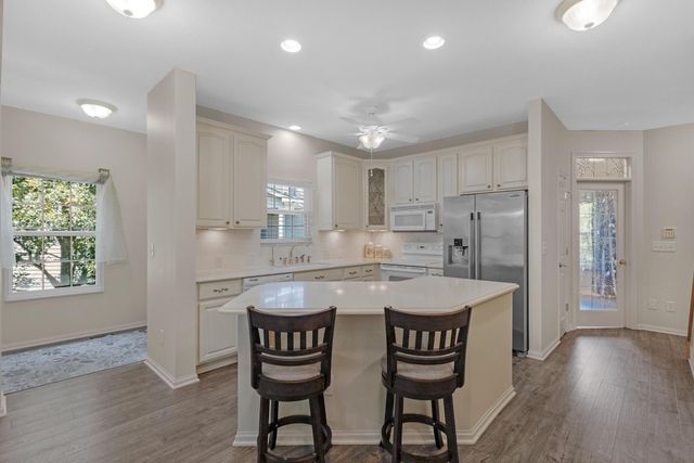 7346 Deer Valley Crossing, Powell, OH 43065