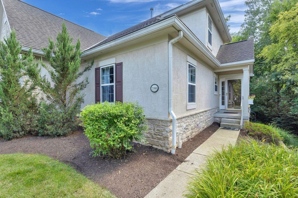 7346 Deer Valley Crossing, Powell, OH 43065