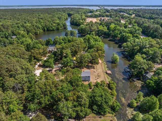 363 Legend Court, Santee, SC 29142