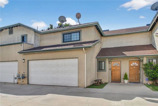 7046 De Celis Place 7, Lake Balboa, CA 91406