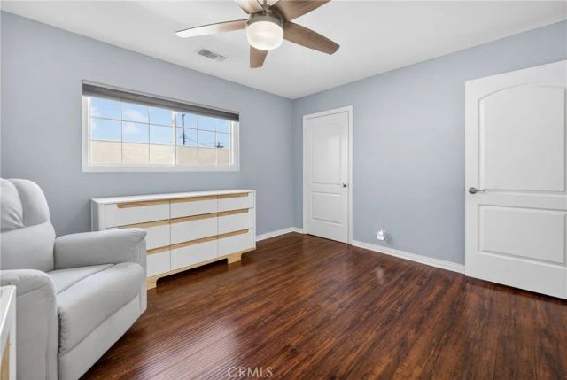 7046 De Celis Place 7, Lake Balboa, CA 91406