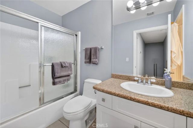 7046 De Celis Place 7, Lake Balboa, CA 91406