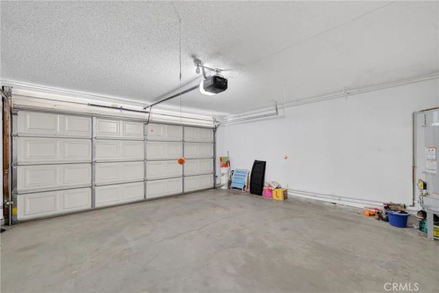 7046 De Celis Place 7, Lake Balboa, CA 91406