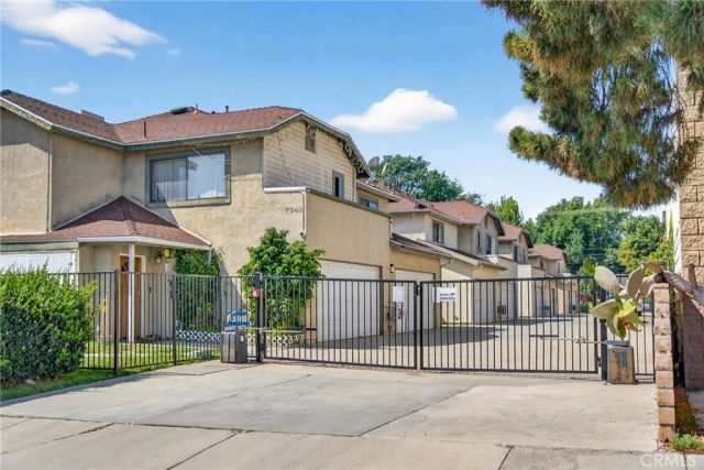 7046 De Celis Place 7, Lake Balboa, CA 91406